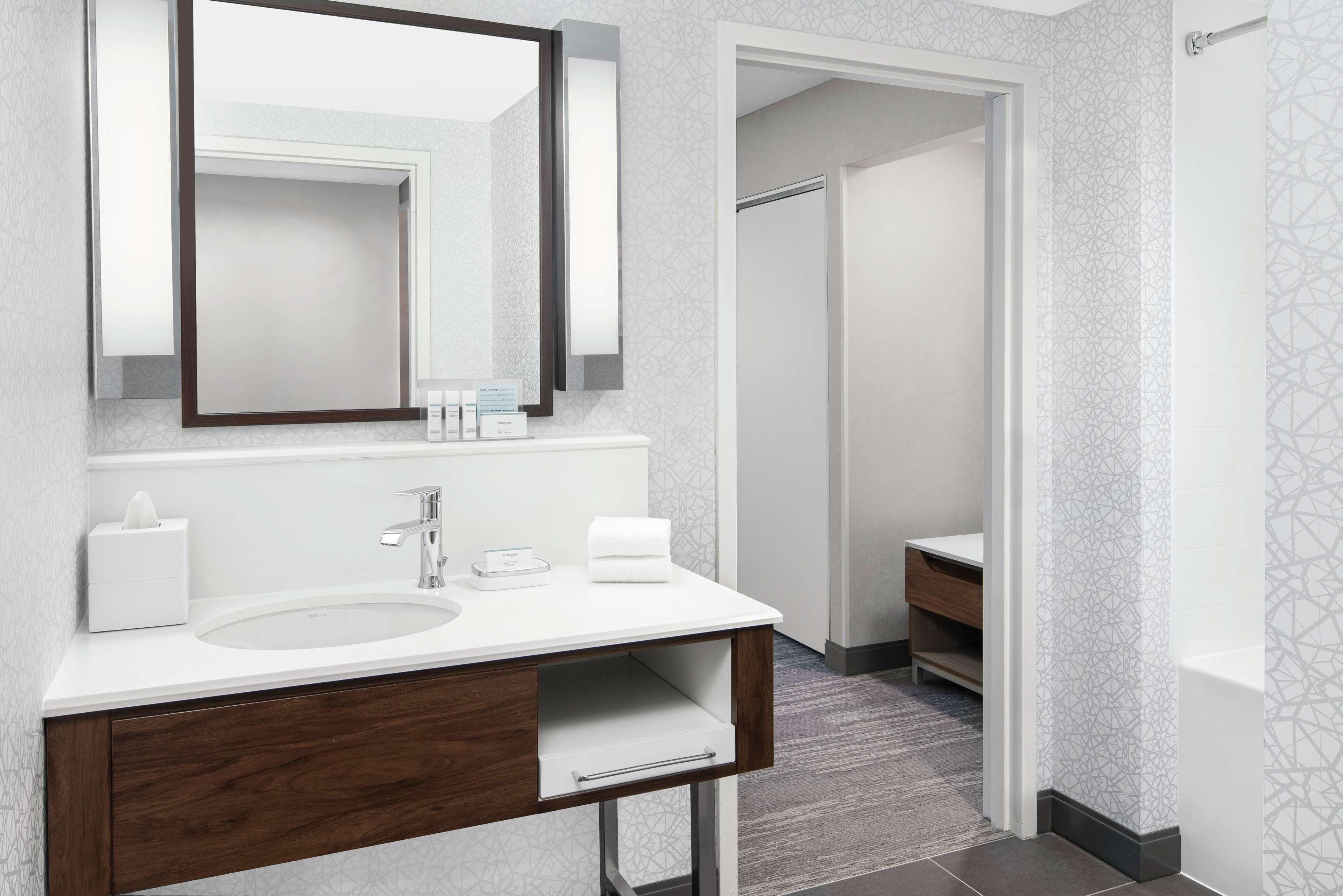 Hampton Inn & Suites Chicago-Downtown Екстер'єр фото