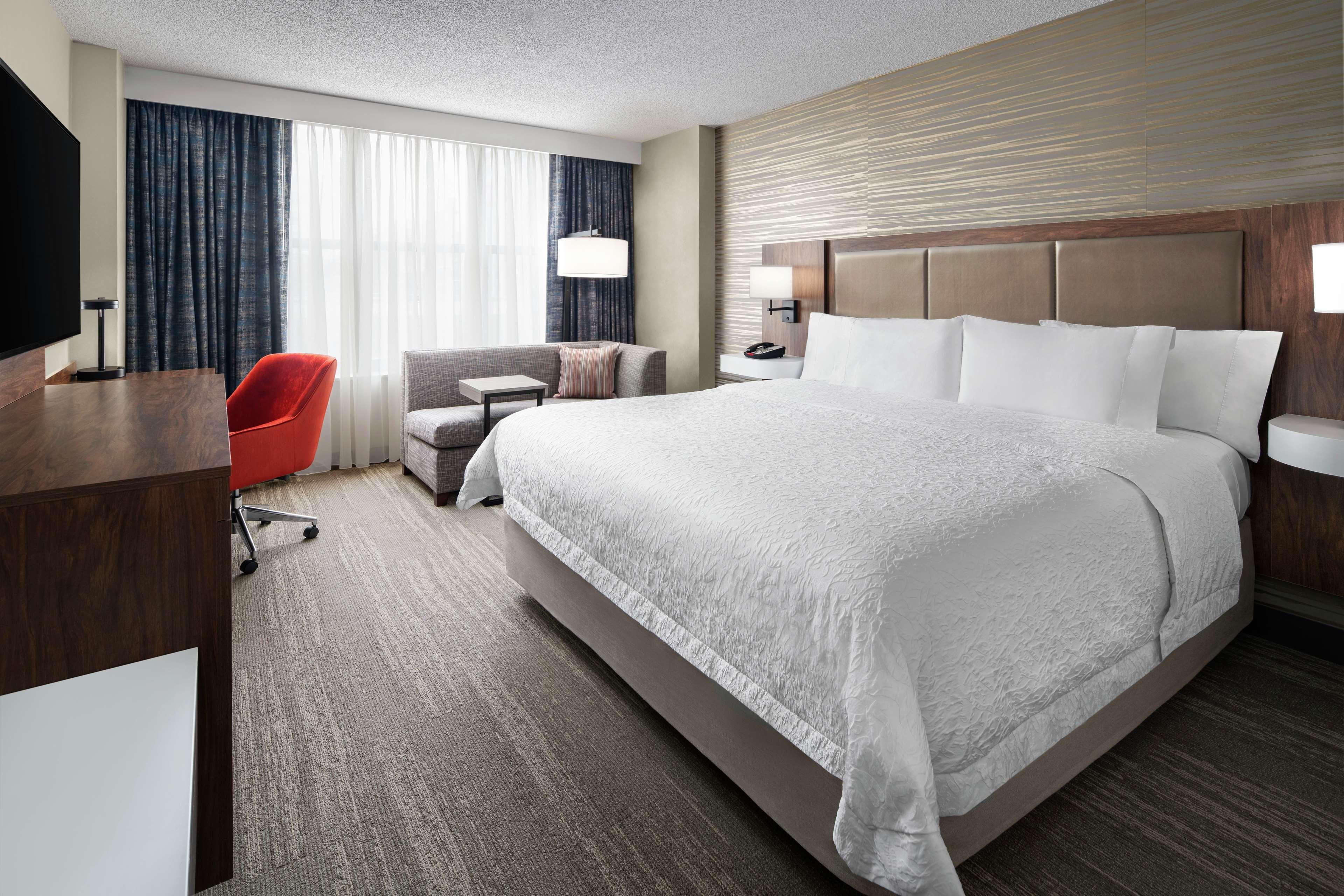 Hampton Inn & Suites Chicago-Downtown Екстер'єр фото