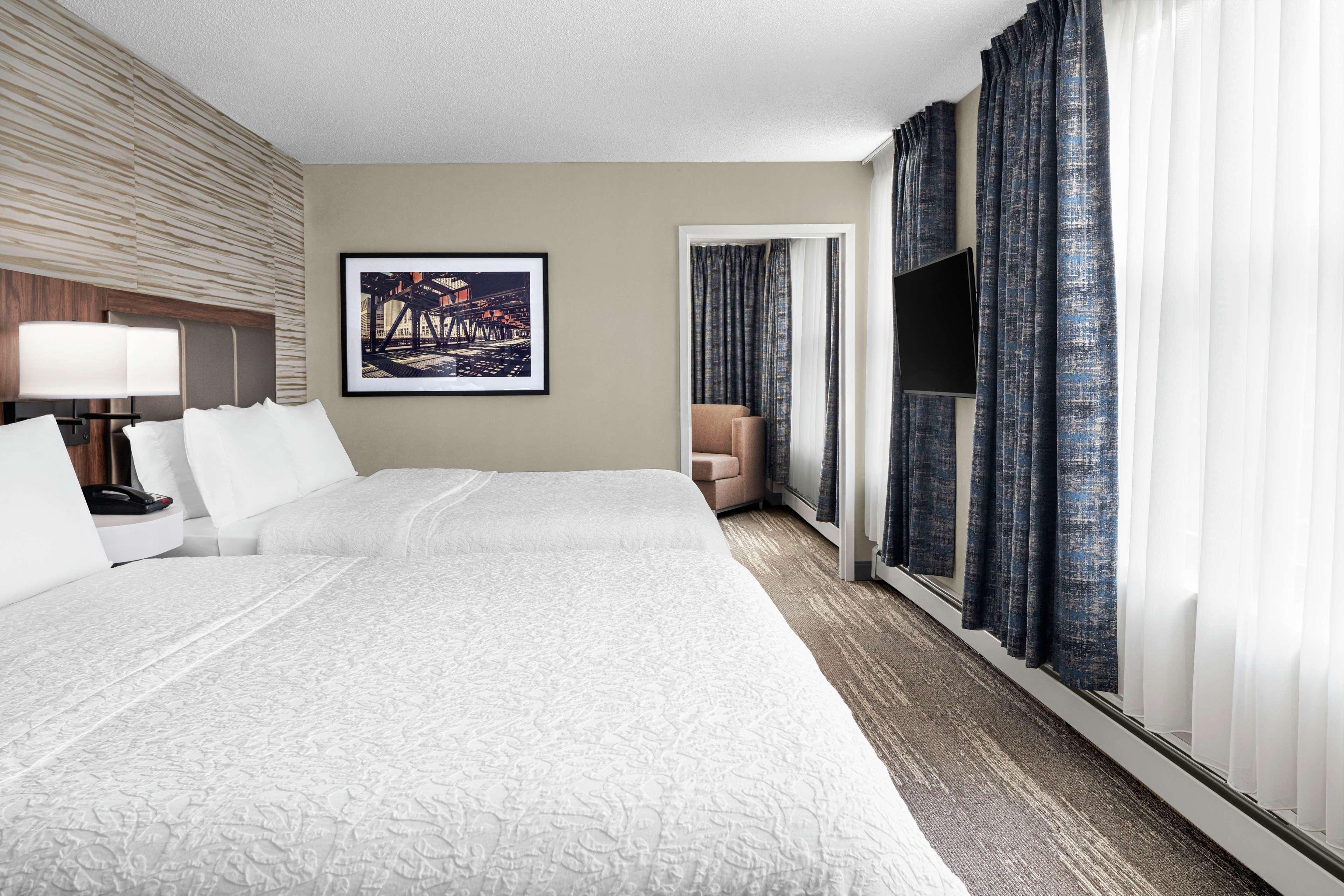 Hampton Inn & Suites Chicago-Downtown Екстер'єр фото