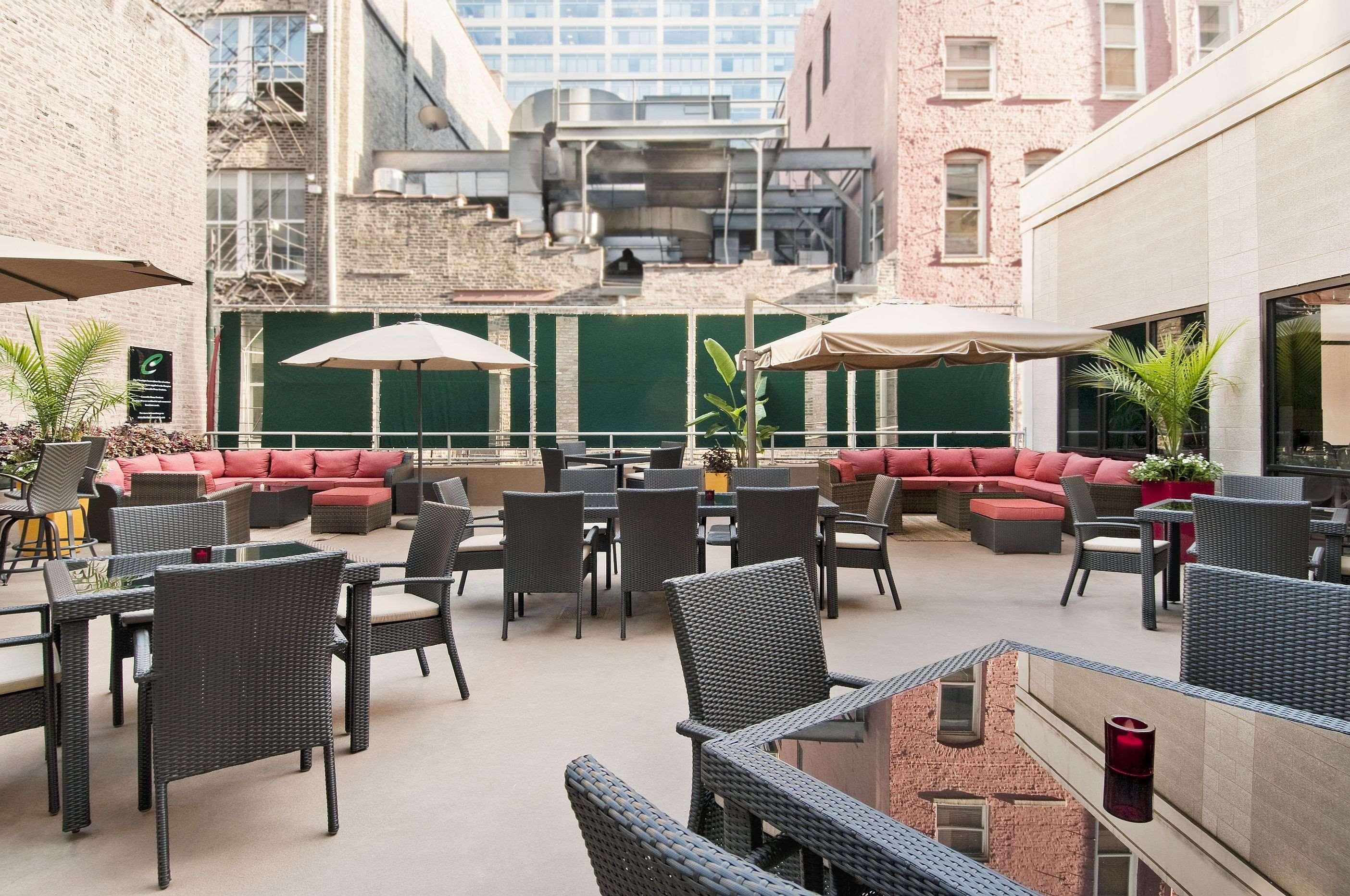 Hampton Inn & Suites Chicago-Downtown Екстер'єр фото