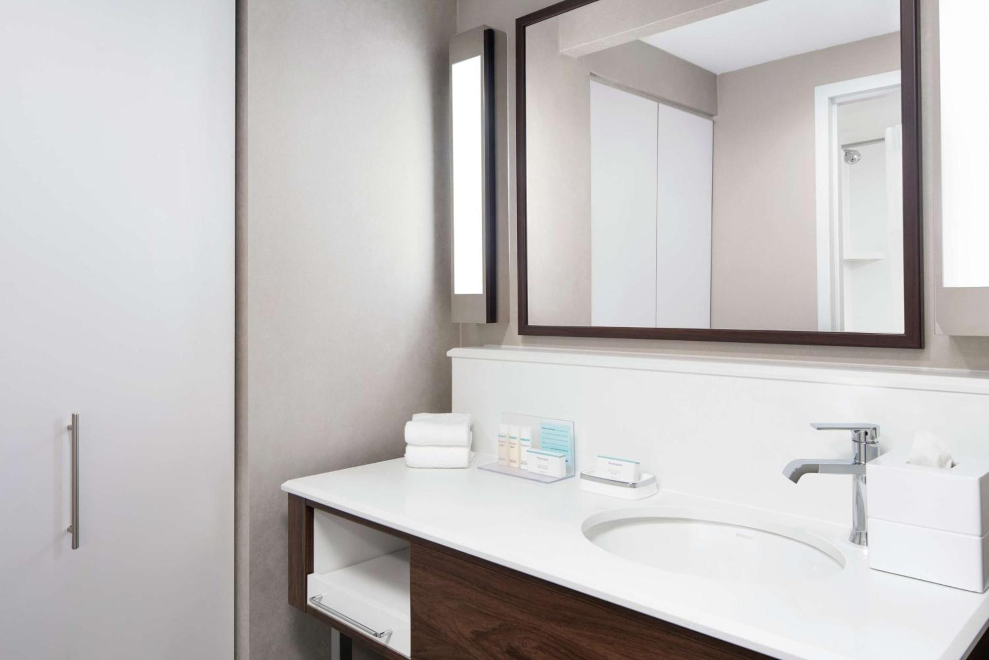 Hampton Inn & Suites Chicago-Downtown Екстер'єр фото