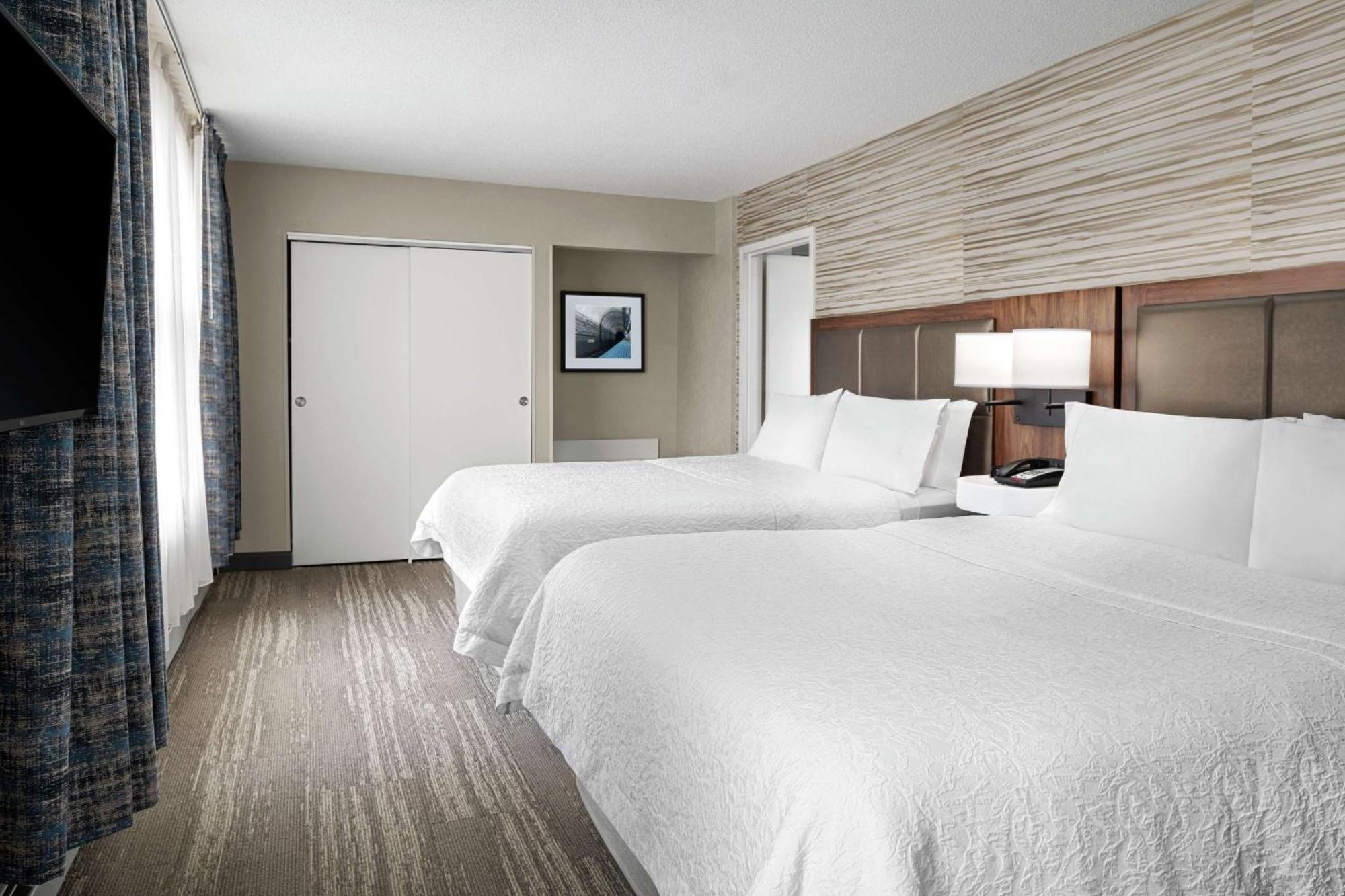 Hampton Inn & Suites Chicago-Downtown Екстер'єр фото