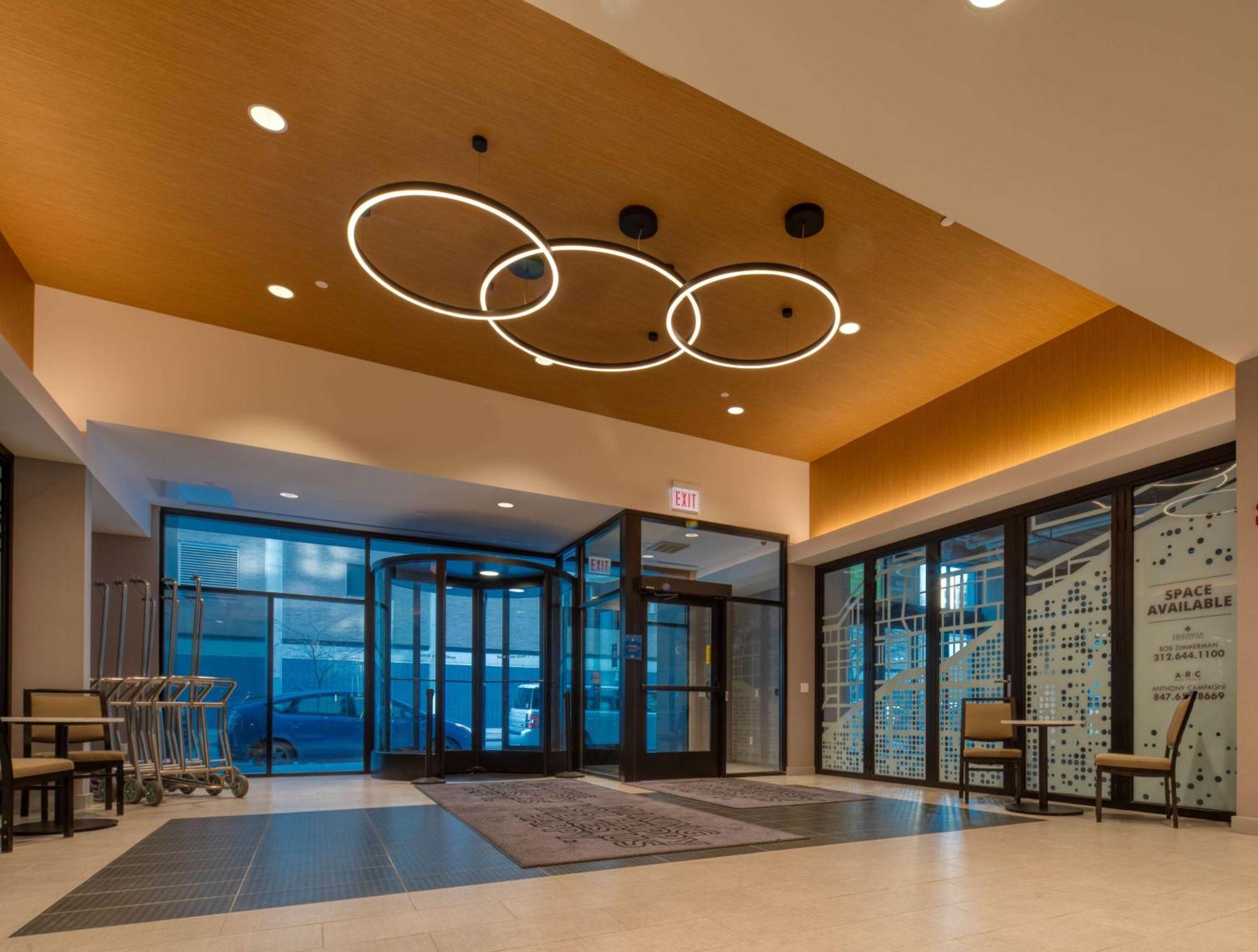 Hampton Inn & Suites Chicago-Downtown Екстер'єр фото