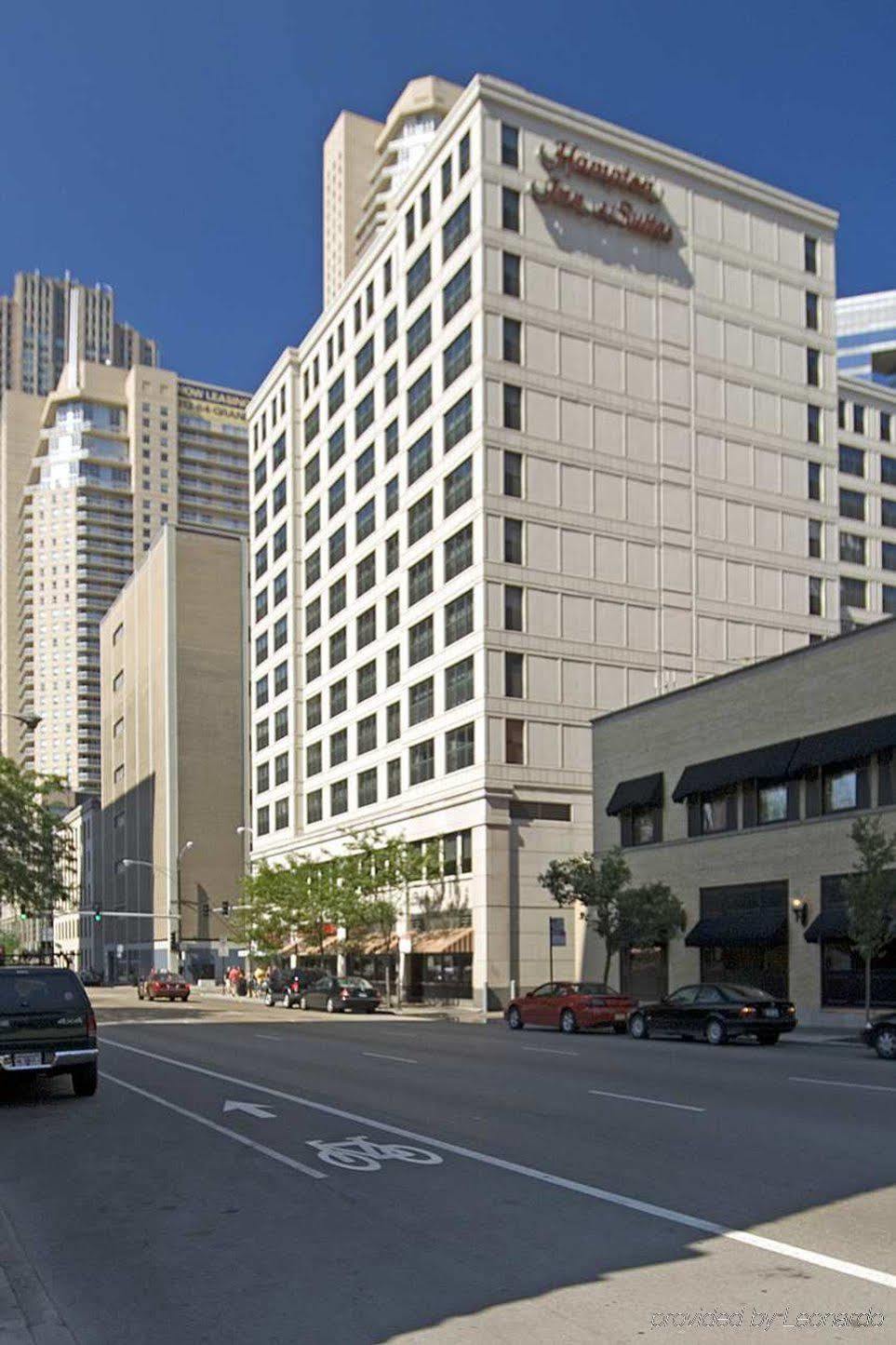 Hampton Inn & Suites Chicago-Downtown Екстер'єр фото